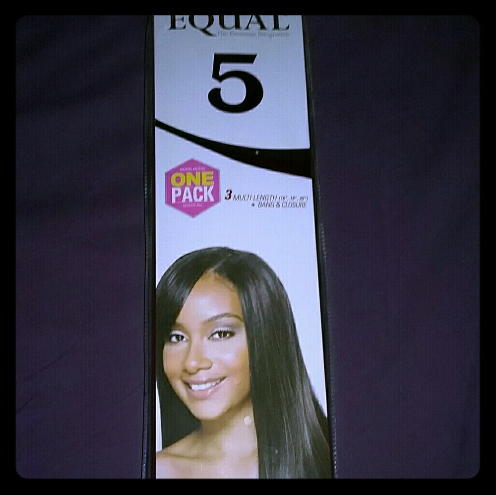 ModelModel Synthetic Hair Weave